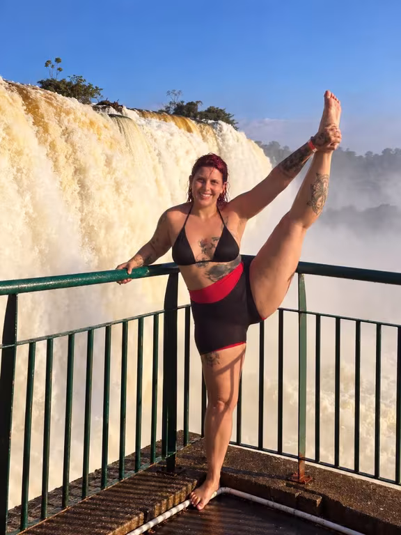 Ivy Pulse Sexóloga Tântrica: Autoconhecimento, Prazer e Energia Sexual