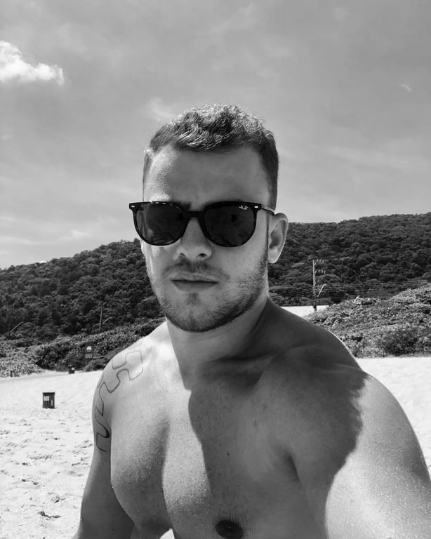 Tales Maggio - sensual / nuru / tântrica / vivência/ shibari 