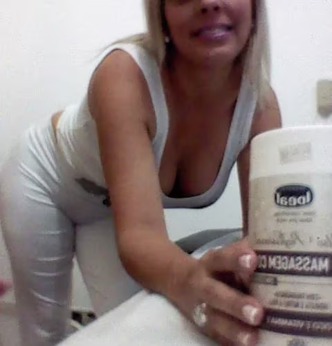 Carol | Massagen e Depilação c maquina ! Reserve um momento para você. Massagem nuru
