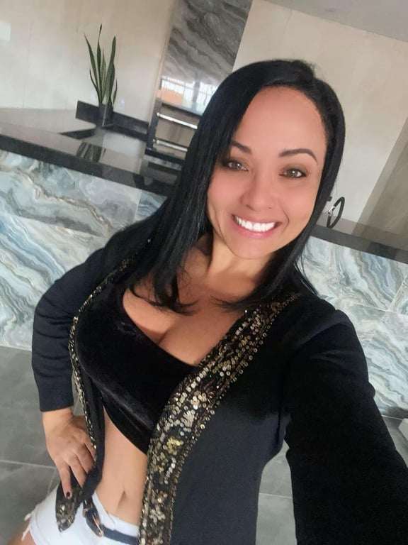 Júlia Mineirinha, massoterapeuta sensual! Nuru, prostática, 4hands Massagem nuru