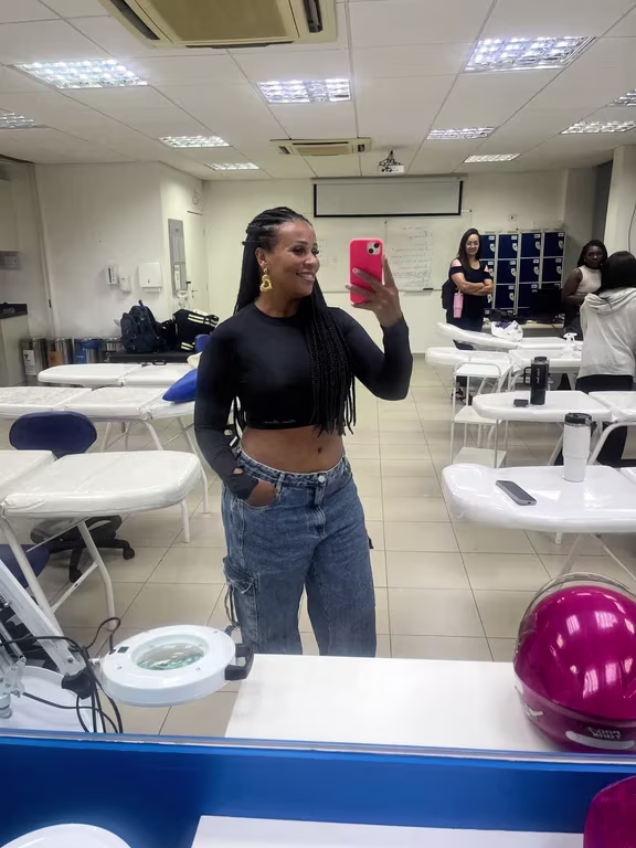 Ana terapias Massagem Relaxante Nuru, Tântrica e Depilação Masculina Massagem tântrica em