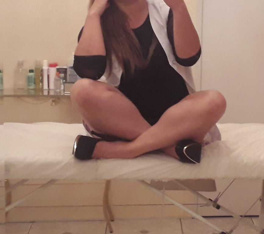 Massagem Tantrica, Nuru, Depilação e Pedicure. (Ambiente climatizado)