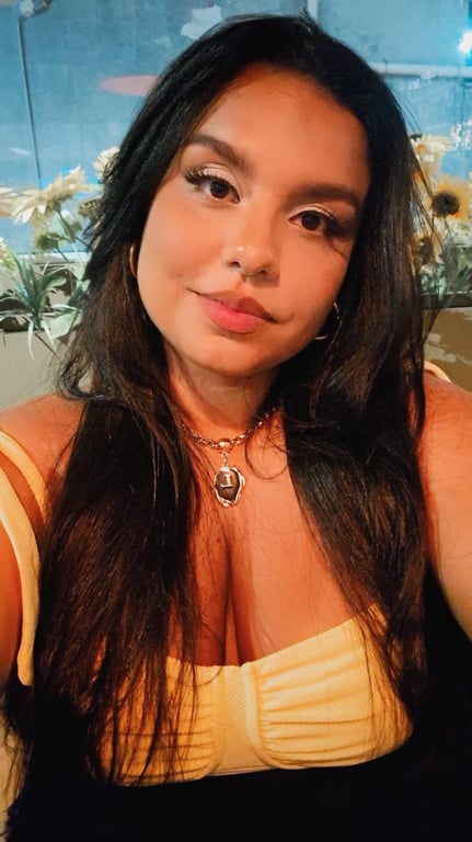 Luh, sei te conduzir ao êxtase com minhas mãos e meu corpo!