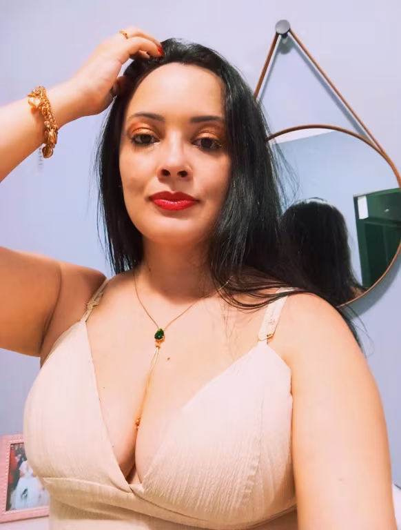 Bruna Granato, terapeuta t4ntr1c4, massoterapeuta ayuverdica, podo...