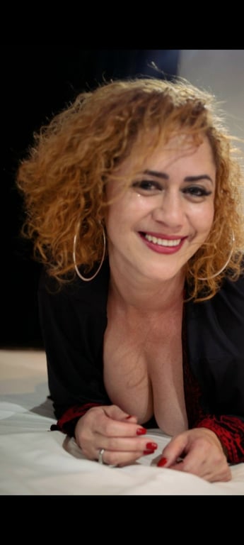 Serenna – Experiência sensorial completa massagem nuru,Tântrica... Massagem sensual em