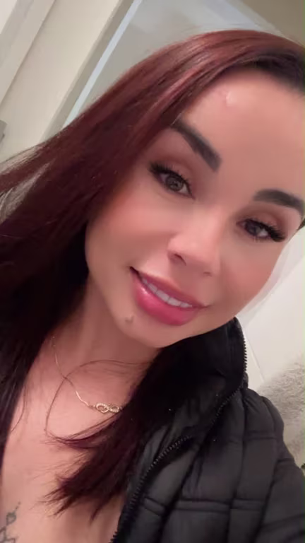 Kate Massoterapeuta especialista em massagens Sensuais