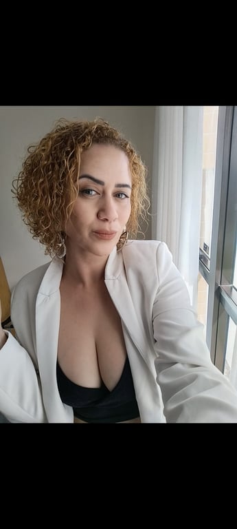 Serenna – Experiência sensorial completa massagem nuru,Tântrica...