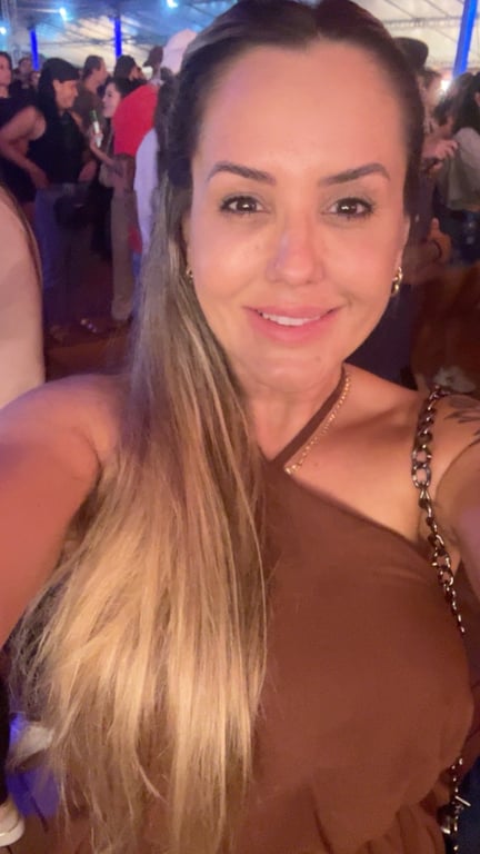 HELENA - Terapia por meio de massagens 