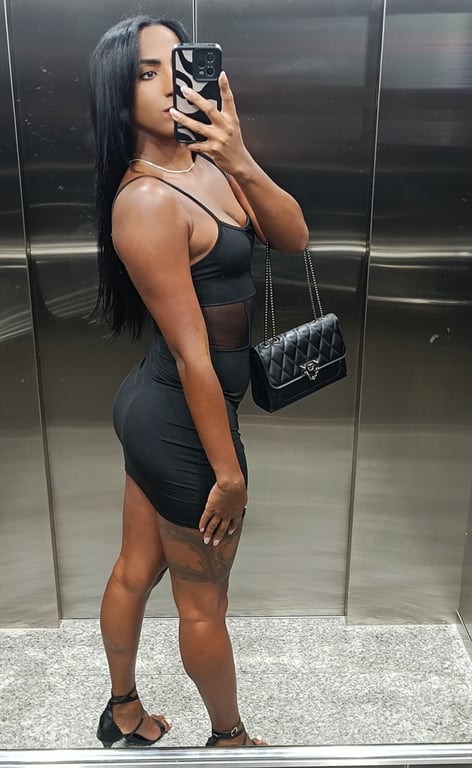 JADE, MASSAGISTA TRANS, VENHA RELAXAR DA MELHOR FORMA POSSÍVEL.