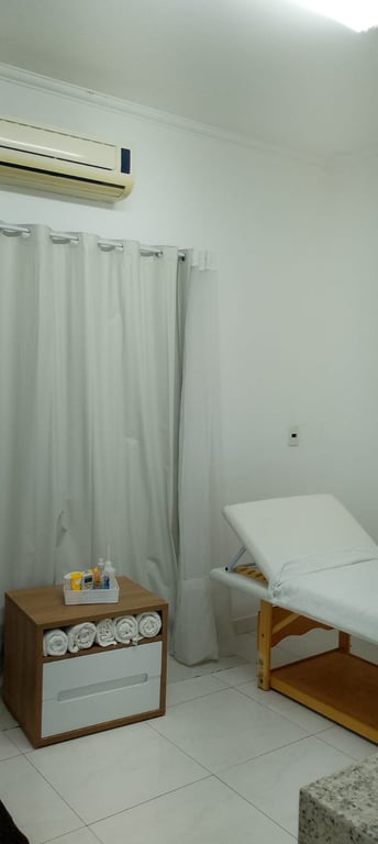 Léu Lopes | Massagem Relaxante e Terapêutica Massagem