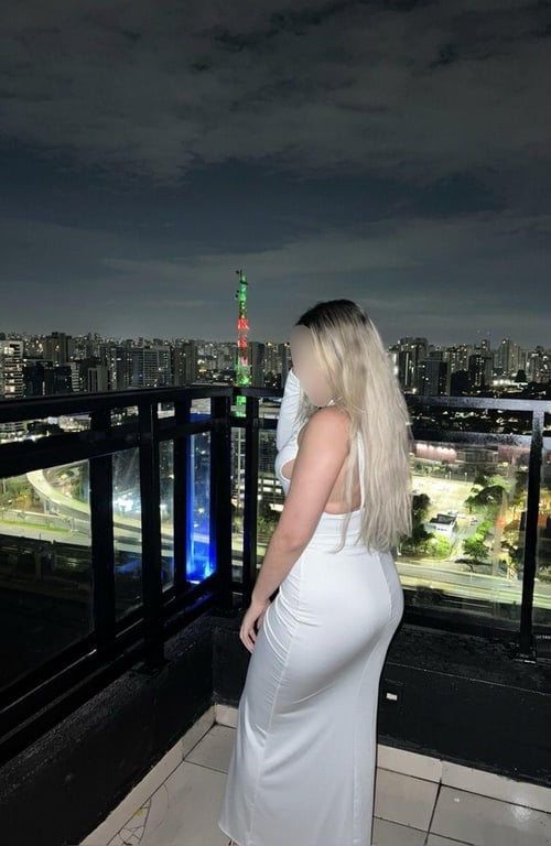 Terapeuta Corporal Anny - Irei levá-lo ao êxtase. 