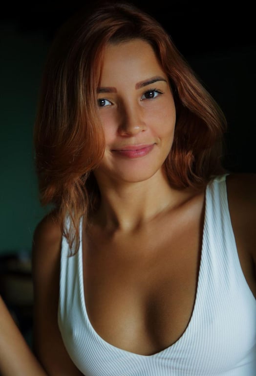 Valentina Ferrari — Terapêutica Exclusiva