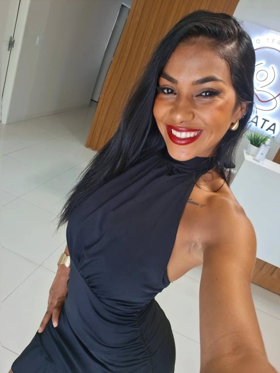 Joyce Terapeuta Nuru e tântrica toque que transforma Massagem