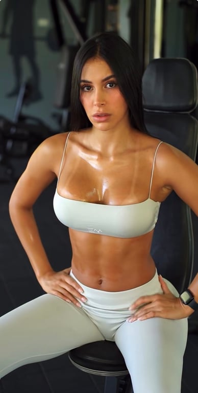 Mirella sua terapêutica exclusiva Massagem sensual