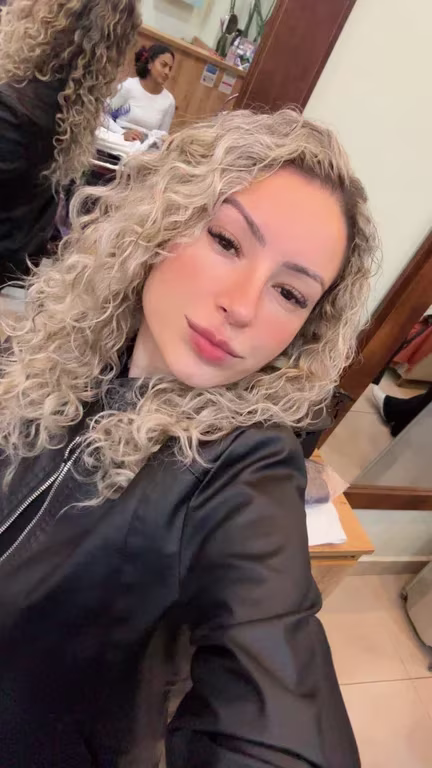 Alice Ferraz,venha ter a melhor experiência da sua vida… Massagem tântrica