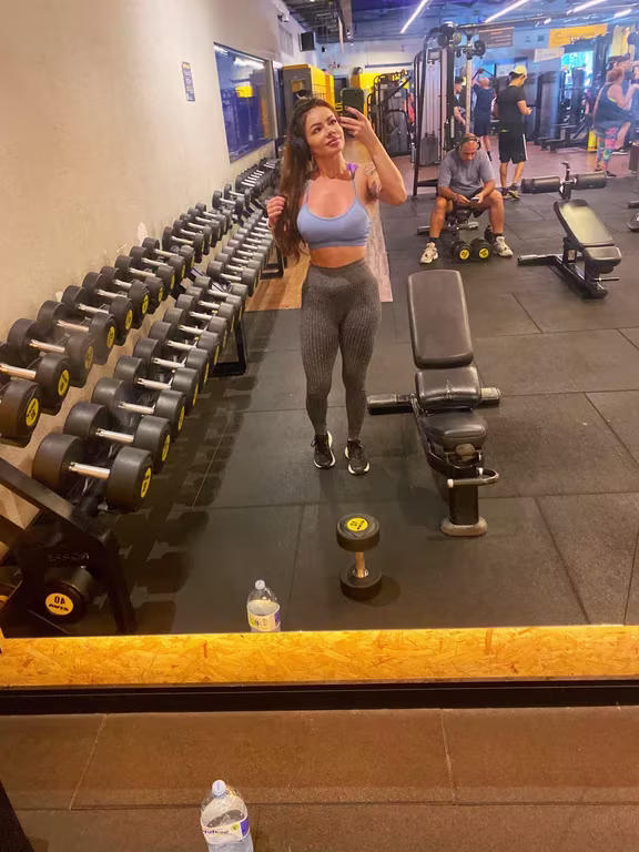 Helena Massoterapeuta Sensual e Relaxante Massagem sensual