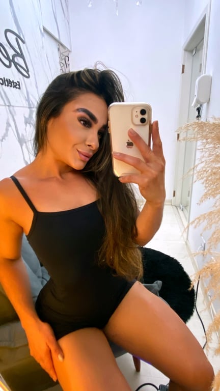 Terapeuta Ayra Monteiro- Massagem sensual e relaxante 