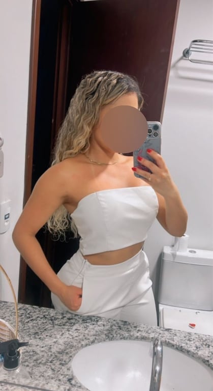 Clara Castelli – Massagens Tântricas, Relaxantes, Ventosa e Nuru Massagista