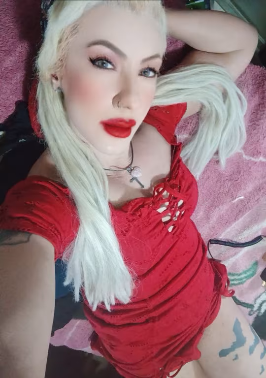 Ágatha Cavalla Secret — Misteriosa e Envolvente