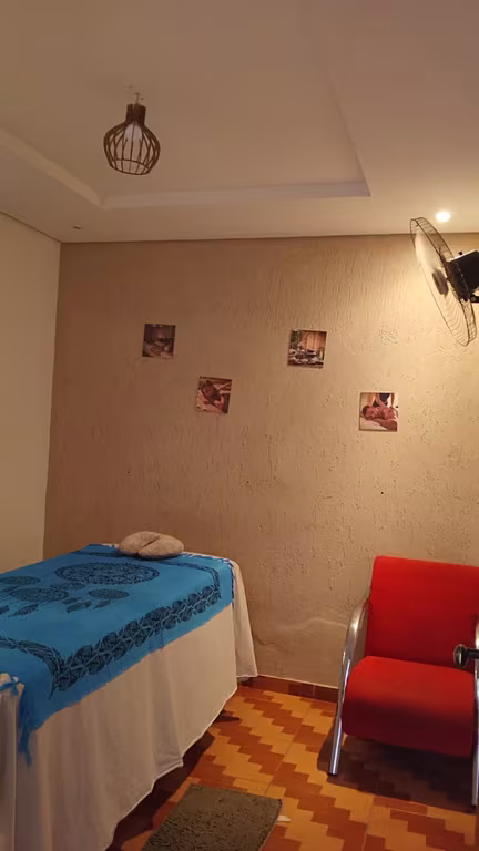 MASSAGEM A 4 MÃOS — UMA EXPERIÊNCIA ÚNICA! Massagem em