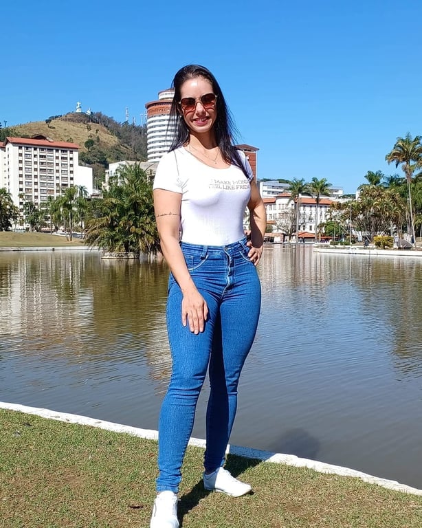 Luana Massoterapeuta | Massagem Tântrica, Nuru e Sensual Massagem