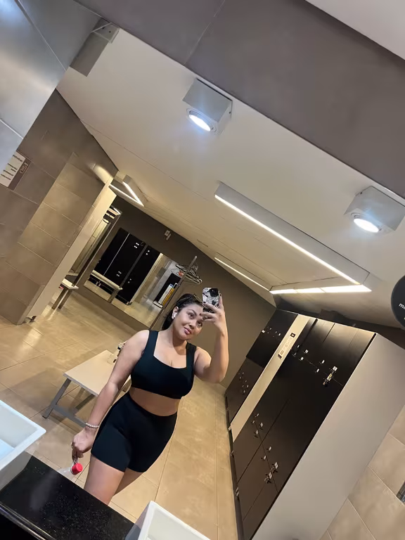 Lizz massagem relaxante e nuru Massagem