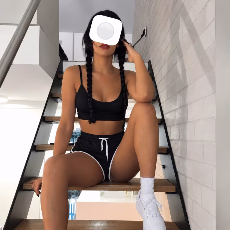 Massagem corpo a corpo deslizante, sensitiva e Erótica