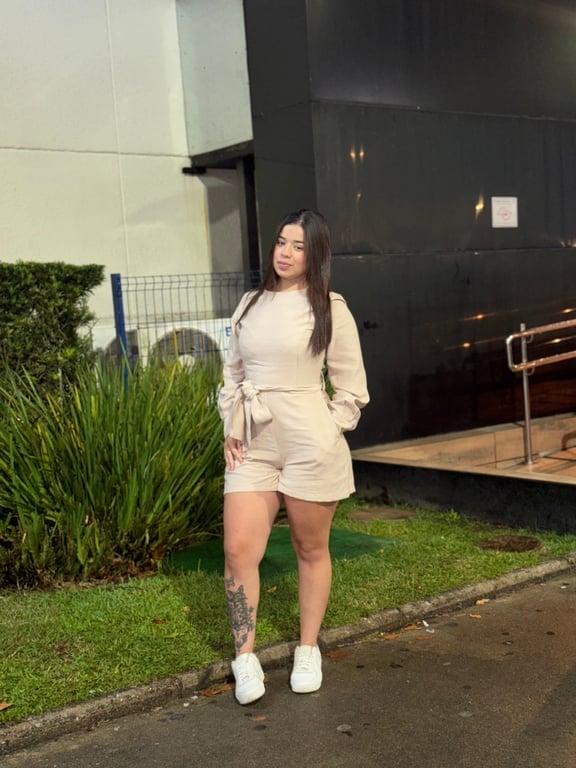Clara massoterapeuta Essência do Prazer e Relaxamento