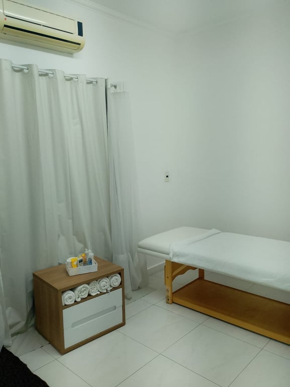 Julia massagista profissional melhor massagem da região 