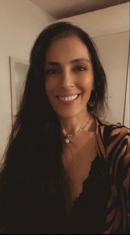 Carol Matta | Você nunca sentiu seu corpo assim Massagem sensual em