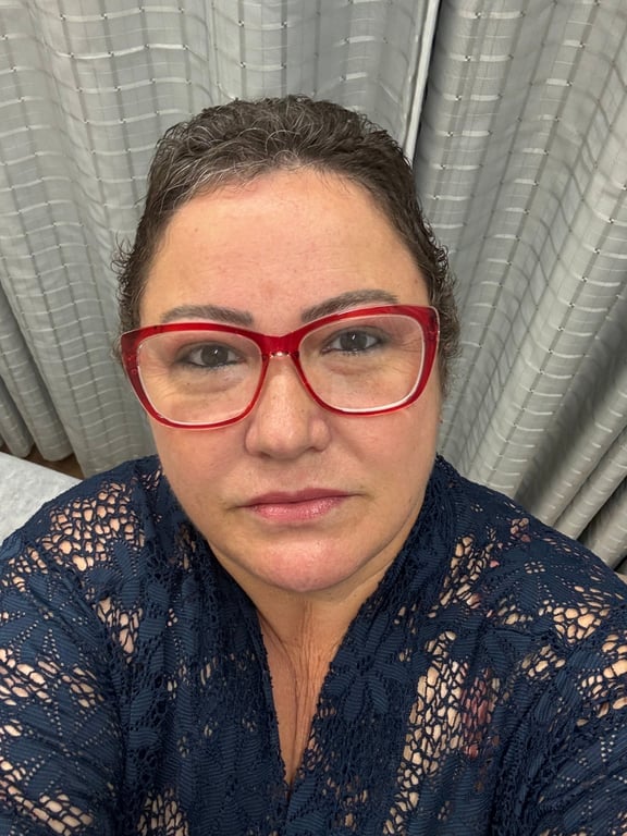 Vilma Massoterapeuta ( 50 anos ) Massagem Vilma Massoterapeuta ( 50 anos ) Massagem