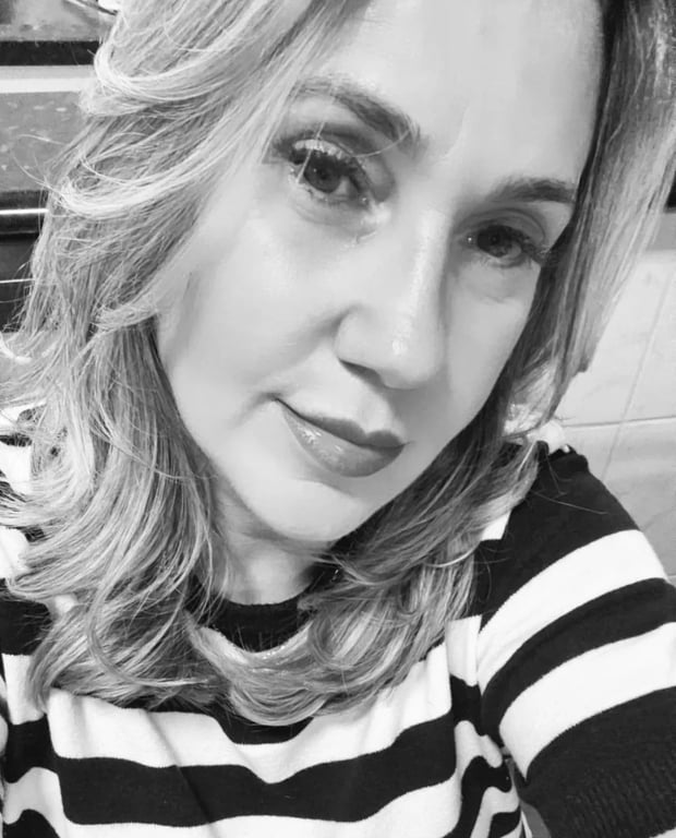 MICHELLE REIS Massoterapeuta sensual ao seu alcance Massagem nuru