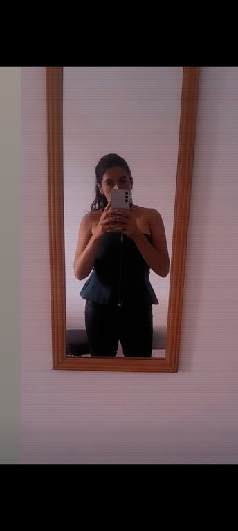 Dra. Monica – Experiência Sensorial e Terapêutica de Alto Nível Massagem