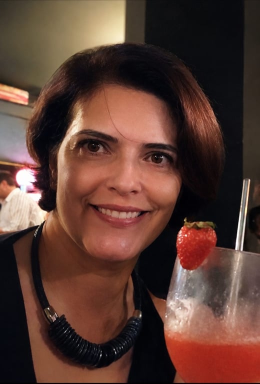 SAMIRA TERAPEUTA INTEGRATIVA Massagem tântrica