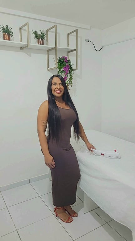 Massoterapeuta Vanessa (vivência, tântrica e nuru) Massagista em