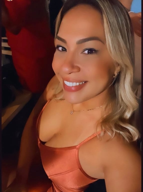 Layla Valentim – Massagem Relaxante, Sensual e Inesquecível