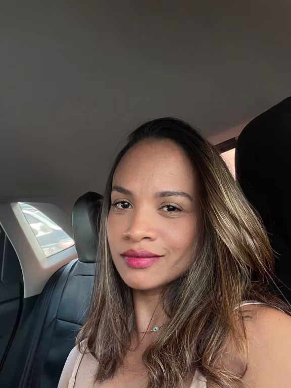 Beatriz Massoterapeuta e terapeuta Corporal. Massagem