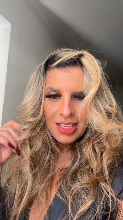 Giovanna trans Massagista. Massagem nuru em Giovanna trans Massagista. Massagem nuru em