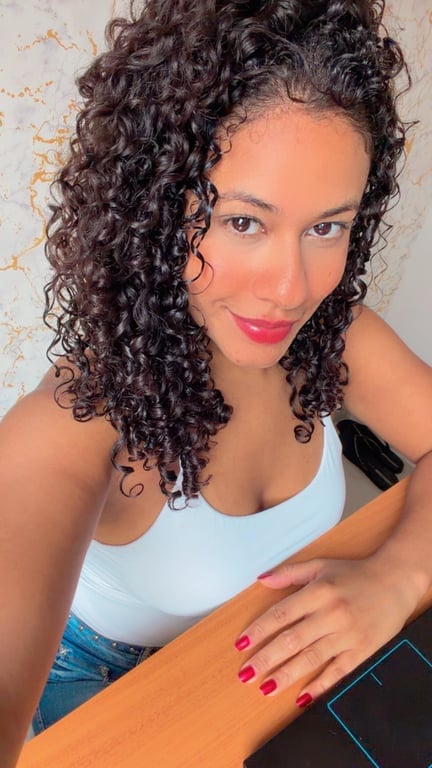 Yara Alves Massoterapeuta Massagista em