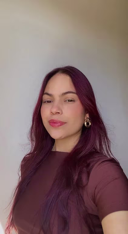 Anne – Terapeuta Corporal e Facilitadora de Experiências Sensoriais Massagista em