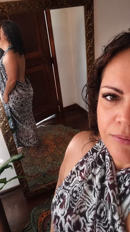 Amora Massagem Tântrica e outras. Massagista em
