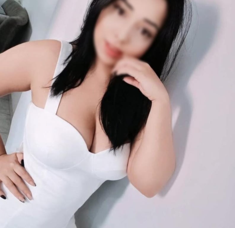 Lara Momento exclusive de relaxamento, tântrica, nuru, sensual. Massagem Lara Momento exclusive de relaxamento, tântrica, nuru, sensual. Massagem