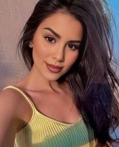 Terapeuta Any - Especialista em massagem sensual 