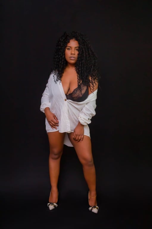 Helen especialista em massagem relaxante, sensual e erótica