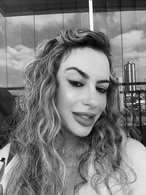 Moni Massoterapeuta | Massagens Neotântrica e Nuru