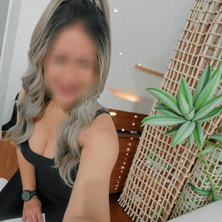 Sofia Terapeuta Tântrica e Massagem Sensual Vivência Mútua Massagem em