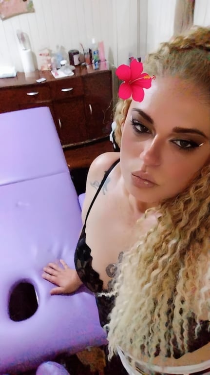 Giovanna Massoterapeuta - Massagens Relaxantes, Tântrica e Nuru Massagem