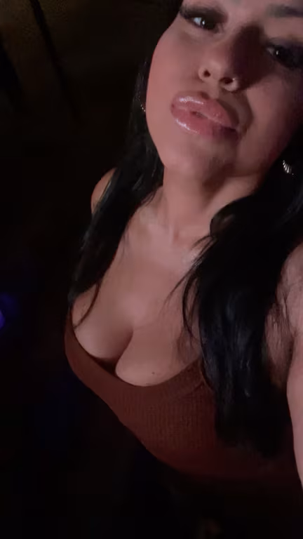 Manuella Sinta comigo o que nunca sentiu antes Massagem em