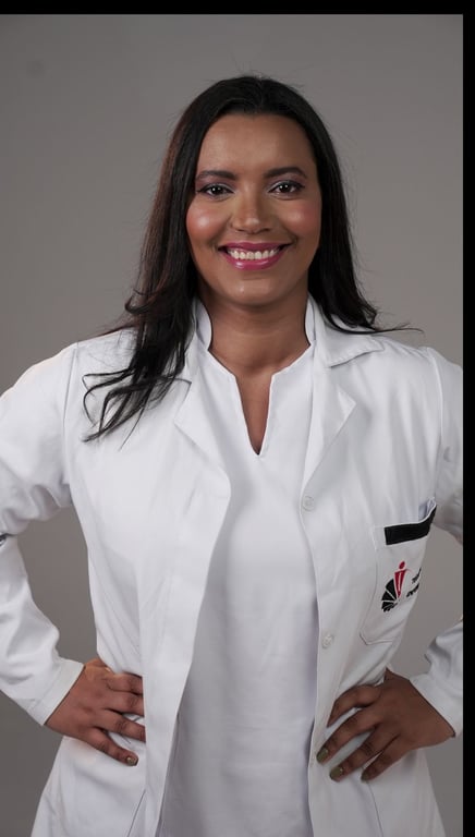 Paula Soares, Massoterapeuta ha mais de 7 anos. Massagem