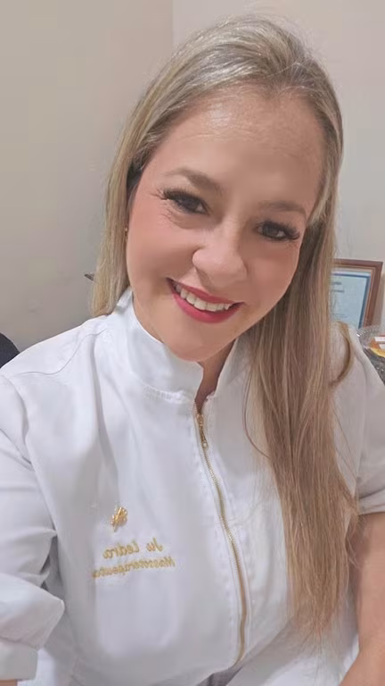 Ju Ledra Massoterapeuta / Terapeuta Tantrica